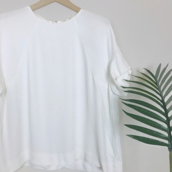 white flowy top short sleeve